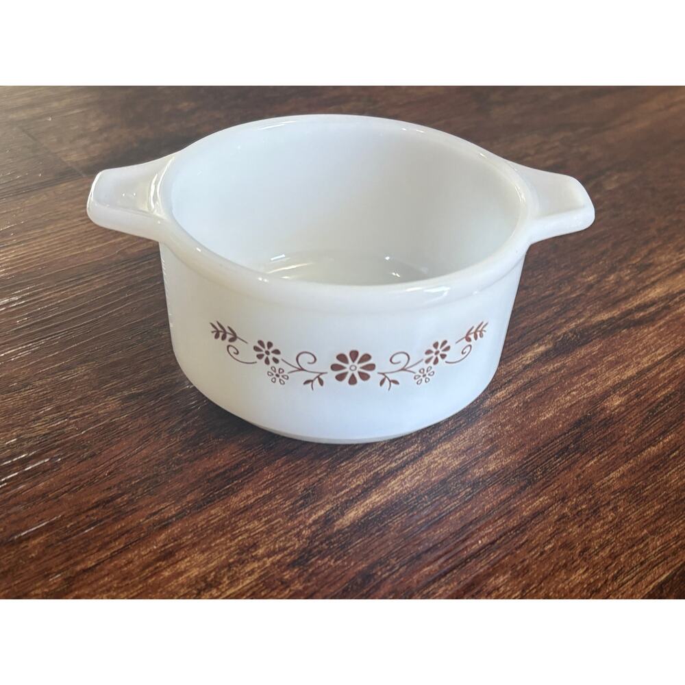 Vintage Dynaware Pyr O Rey Milk Glass Casserole Baking Dish Blue Floral MCM